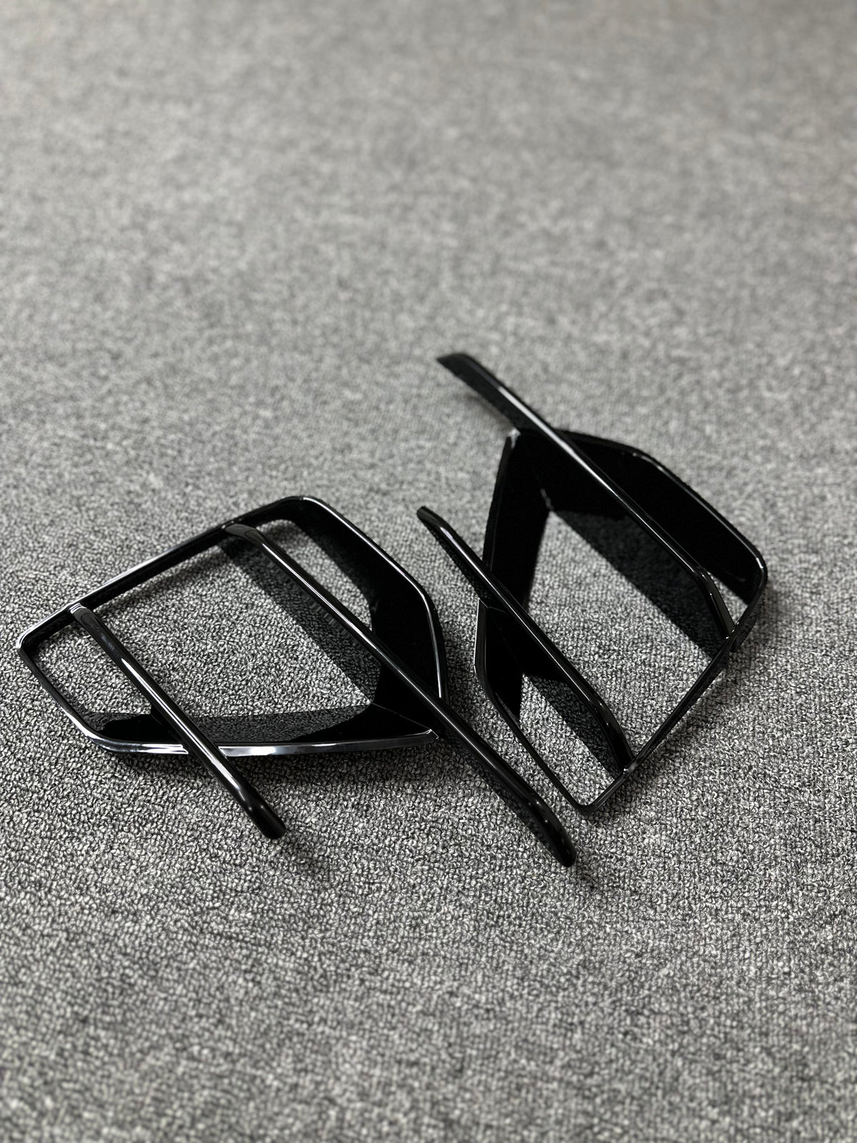 Vw virtus fog lamp grille | sporty front appearance