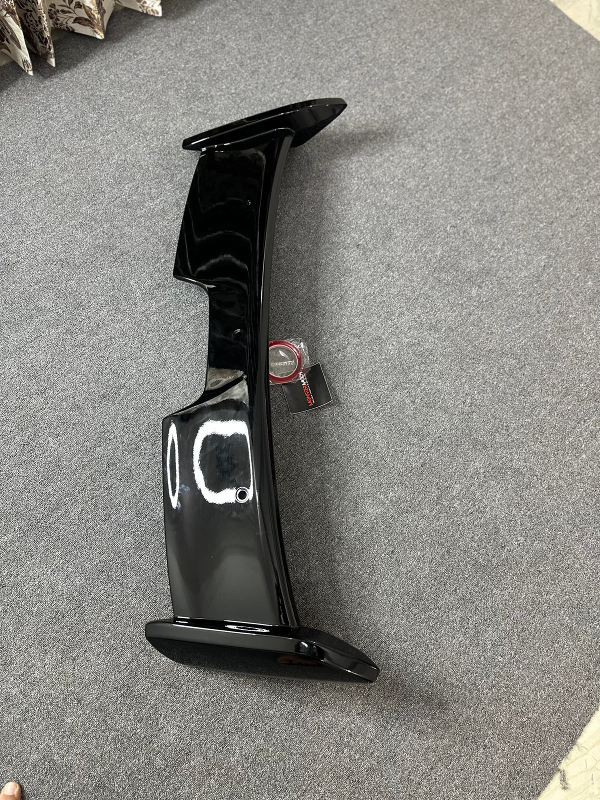Universal hatchbacks big wing spoiler