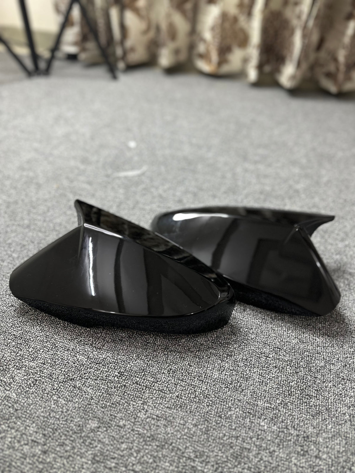 Hyundai verna & elantra batman style mirror covers (fits 2012-2016 models )