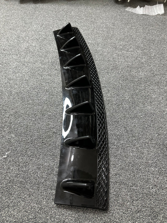 Universal sedan 7-fin rear diffuser | sporty design