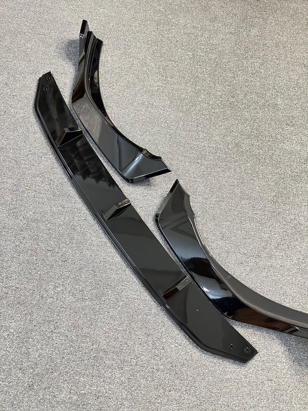 Hyundai Verna Front Splitter 3-Piece Kit - (2023 Onwards) Gloss Black Finish