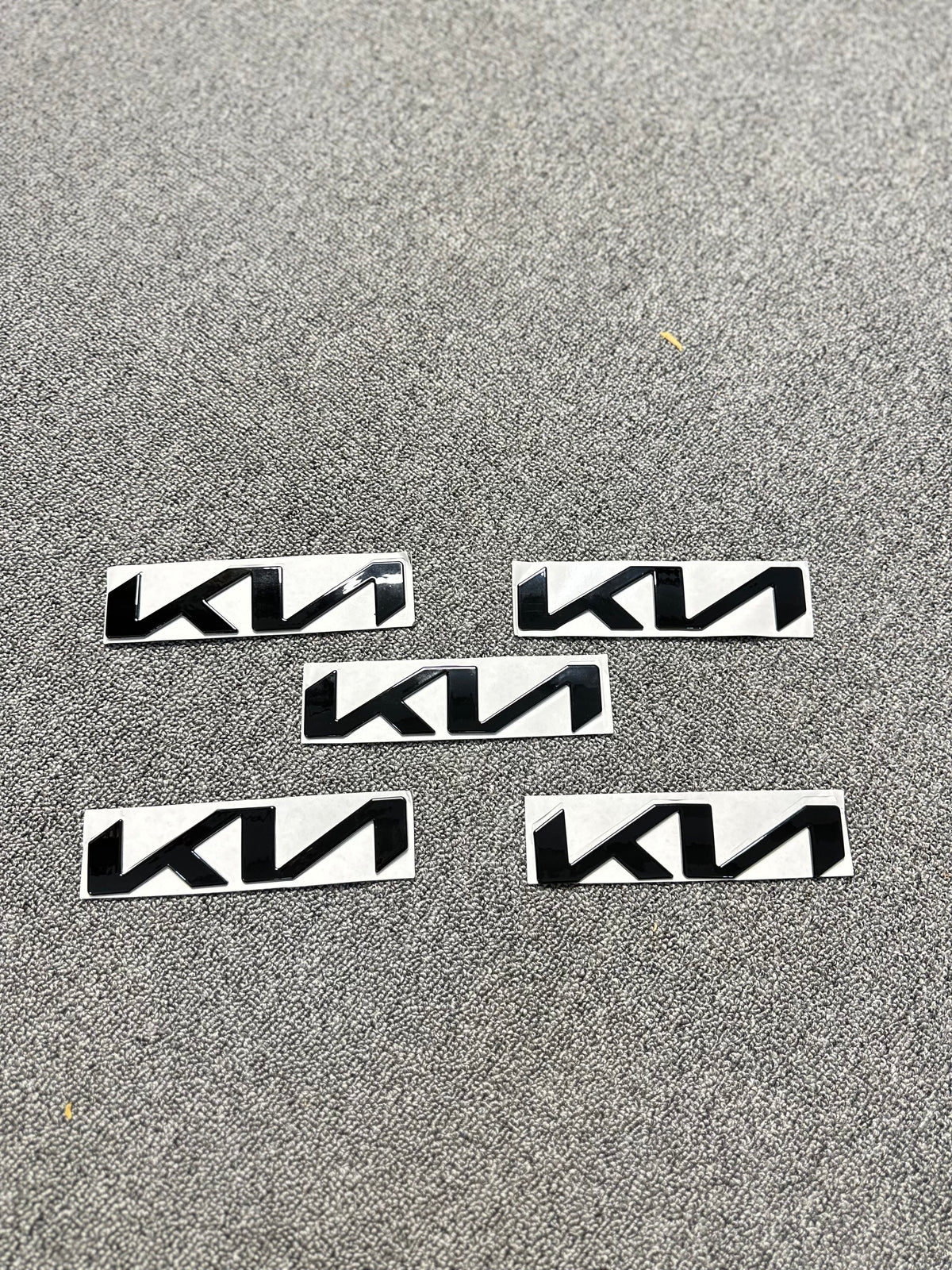 Glossy black Front logo emblems for kia seltos , sonet etc